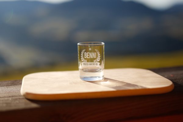 Schnapsglas "gala" mit Logogravur – Bild 3