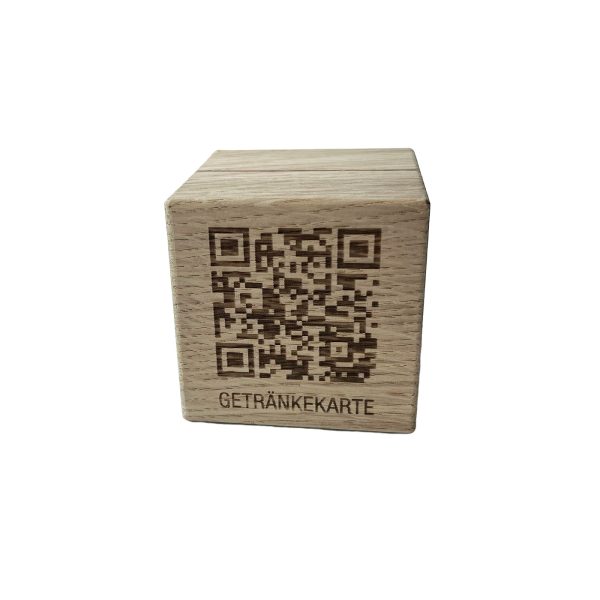 Holzwürfel aus Buche oder Eiche mit Schlitz und Logo- / QR-Code Gravur - 6cm Kantenlänge – Bild 5