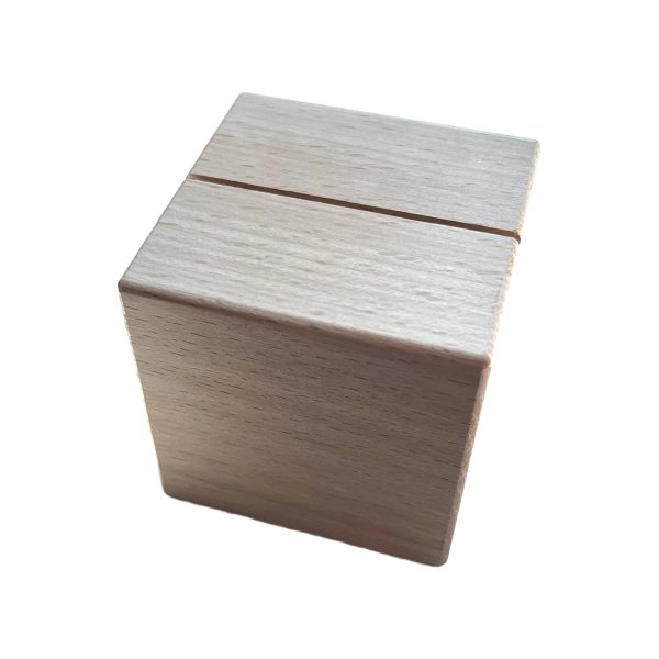 Holzwürfel aus Buche oder Eiche mit Schlitz und Logo- / QR-Code Gravur - 6cm Kantenlänge – Bild 7